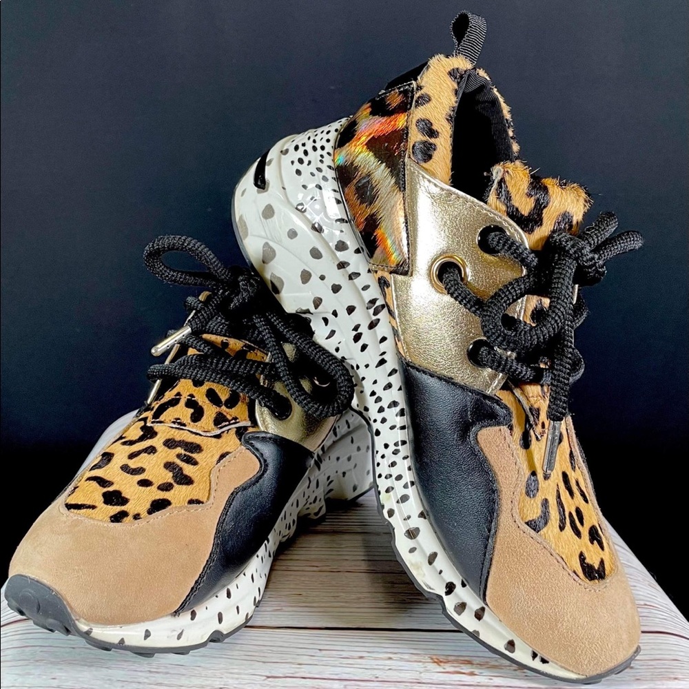 Steve Madden sneakers